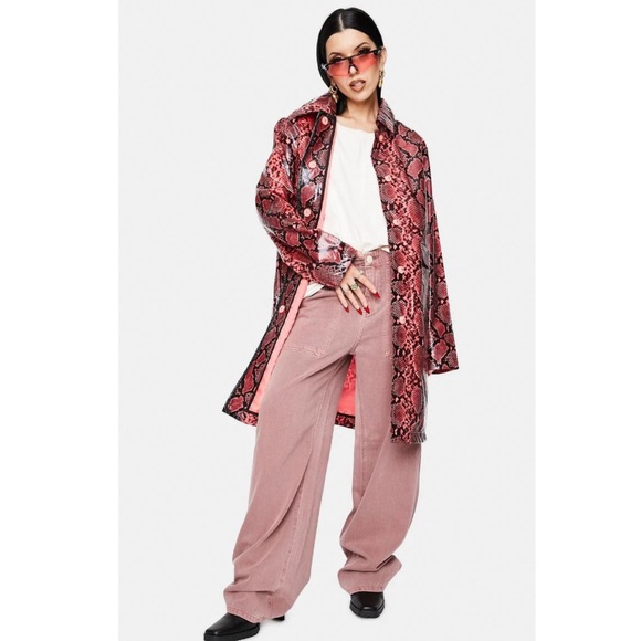 NWT Dolls Kill x Noize Maya Snakeskin Trench Coat Rain Jacket Fluo Pink Small - Picture 1 of 12